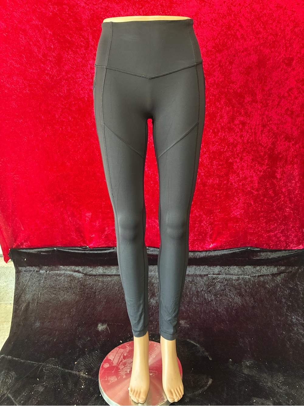 Lululemon Speed Up Tight Full On Luxtreme 28" Black Leggings Womens Sz 6